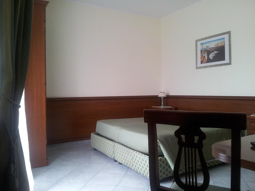 Hotel Octavia Рим Экстерьер фото
