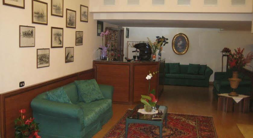 Hotel Octavia Рим Экстерьер фото